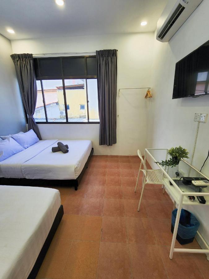 Gurney Coast Guest House By Sky Hive George Town Exterior photo