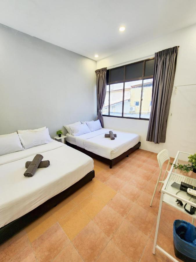 Gurney Coast Guest House By Sky Hive George Town Exterior photo